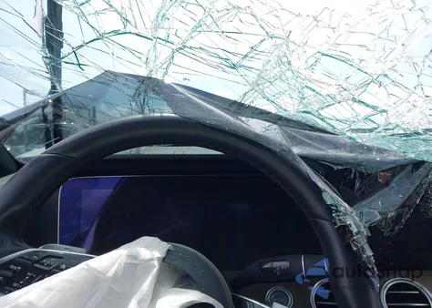 2022 Mercedes-Benz E 350 from USA, damaged, VIN W1KZF8DB8NB029005